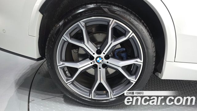 BMW X5 G05 xDrive 40i M Sport - фото 4