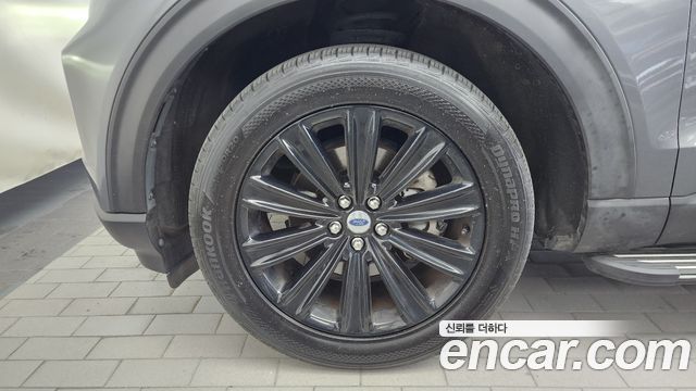 Ford Explorer 6-го поколения 2.3 LimIted 4WD - фото 4