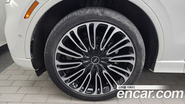 Lincoln Aviator 2-го поколения 3.0 Black Label AWD - фото 4