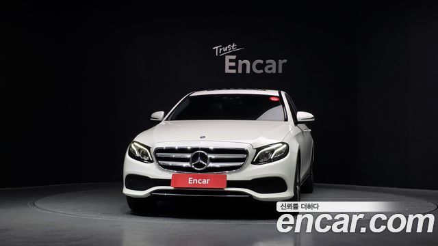 Mercedes-Benz E-Class W213 E300 4MATIC Avnatgarde - фото 2