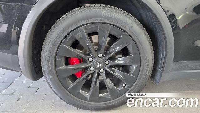 Tesla Model X Performance - фото 4
