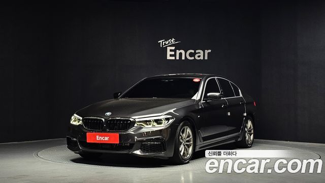 BMW 5-Series G30 520d M Sport Package Plus - фото 0