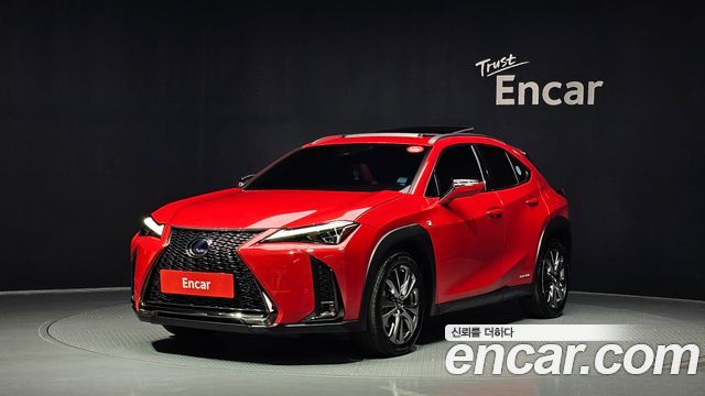 Lexus UX 2.0 F-Sport 2WD - фото 0
