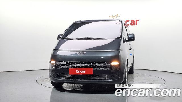 Hyundai Staria Tourer 11-Seater Modern - фото 2