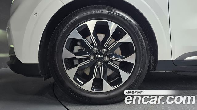 Kia Carnival 4-го поколения Gasoline 7-Seater Signature - фото 3