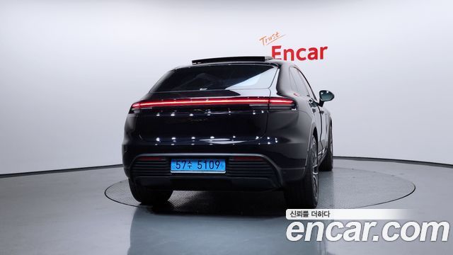 Porsche Macan EV Base 4 - фото 3