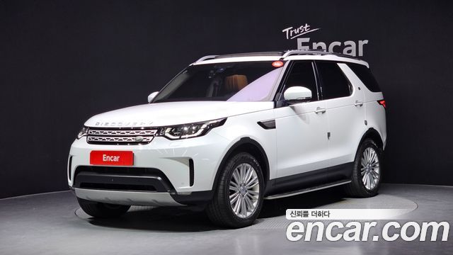 Land Rover Discovery 3.0 TD6 HSE Luxury - фото 0