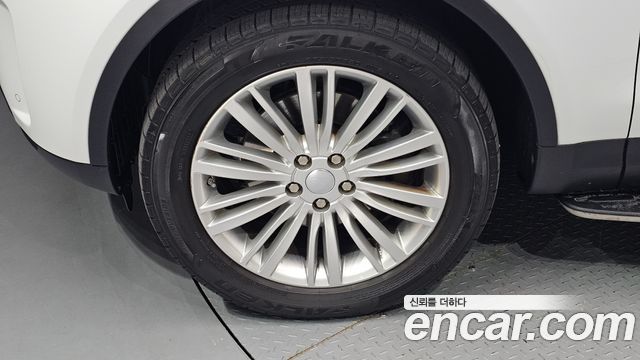 Land Rover Discovery 3.0 TD6 HSE Luxury - фото 4