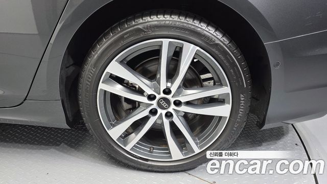 Audi A6 C8 45 TFSI Quattro Premium - фото 4