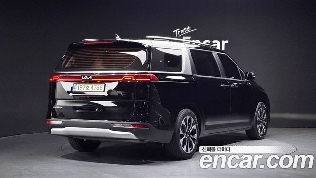 Kia Carnival 4-го поколения 9-Seater Prestige - фото 1