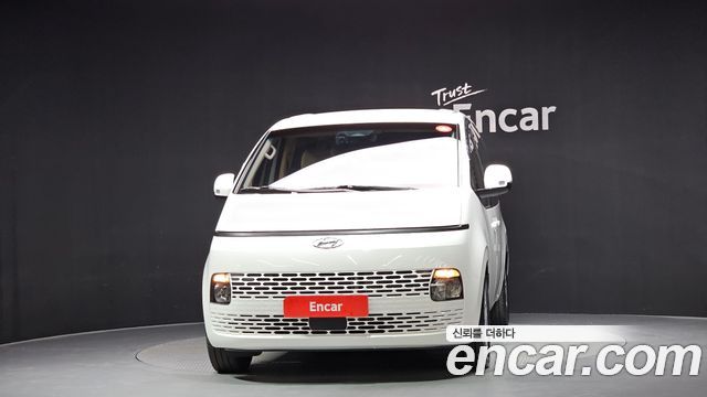 Hyundai Staria Tourer 9-Seater Modern - фото 2