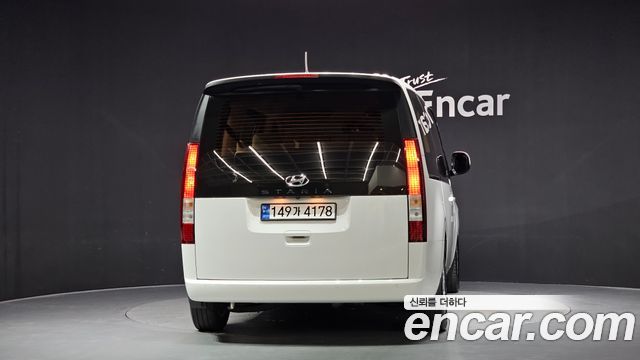 Hyundai Staria Tourer 9-Seater Modern - фото 3
