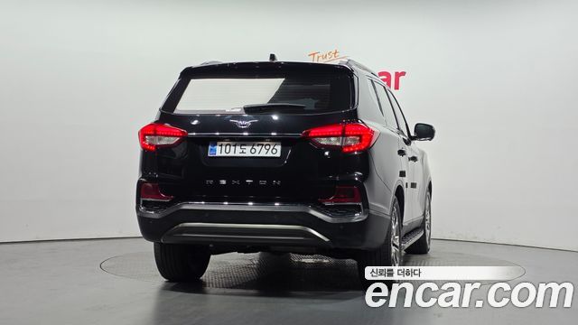 SsangYong Rexton G4 Diesel 2.2 4WD White Edition - фото 3