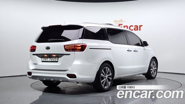 Kia Carnival Новый 9-Seater Prstige - фото 1