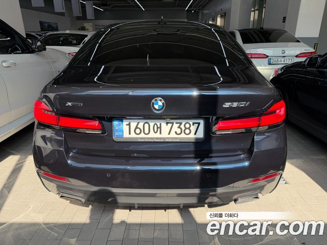 BMW 5-Series G30 530i xDrive M Sport Package - фото 2