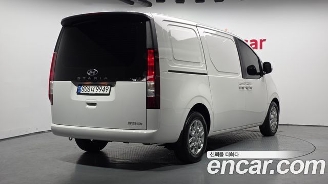 Hyundai Staria Cargo 3-Seater Modern - фото 1