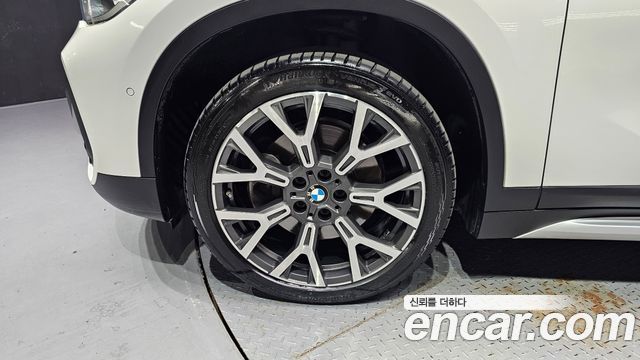 BMW X1 F48 xDrive 20i xLine - фото 4