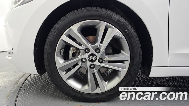 Hyundai Avante AD 1.6 GDI Value Plus - фото 4