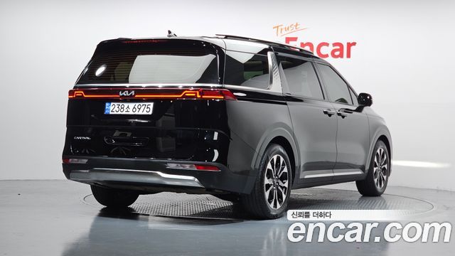 Kia Carnival 4-го поколения 9-Seater Signature - фото 1