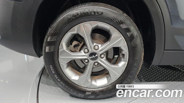 Kia Seltos Diesel 1.6 2WD Trendy - фото 3