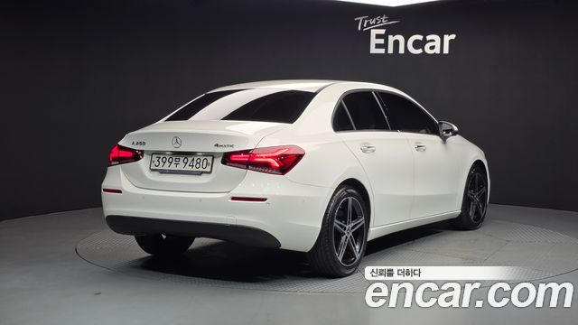 Mercedes-Benz A-Class W177 A250 4MATIC Sedan - фото 1