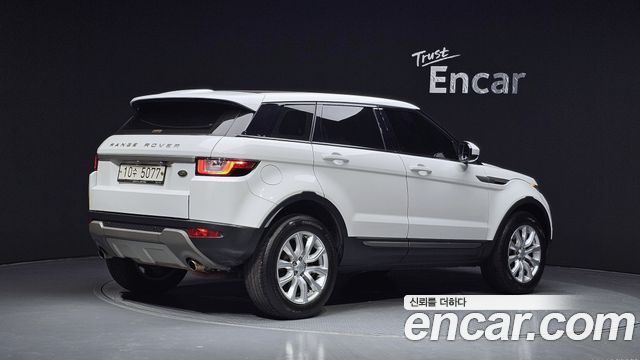 Land Rover Range Rover Evoque 2.0 TD4 SE - фото 1