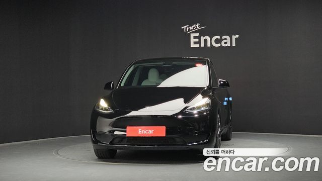 Tesla Model Y RWD - фото 2