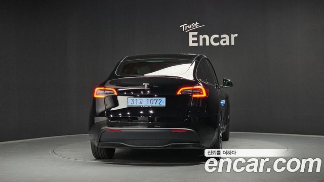 Tesla Model Y RWD - фото 3