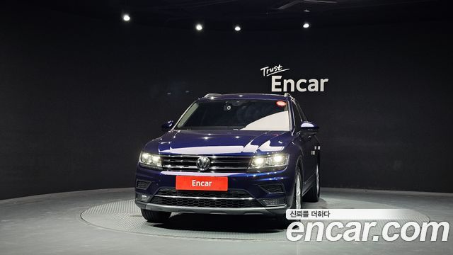 Volkswagen Tiguan 2-го поколения 2.0 TDI Premium - фото 2
