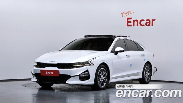 Kia K5 3-го поколения 2.0 LPI(Renter car) Trandy - фото 0
