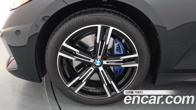 BMW 3-Series G20 320i M Sport - фото 3
