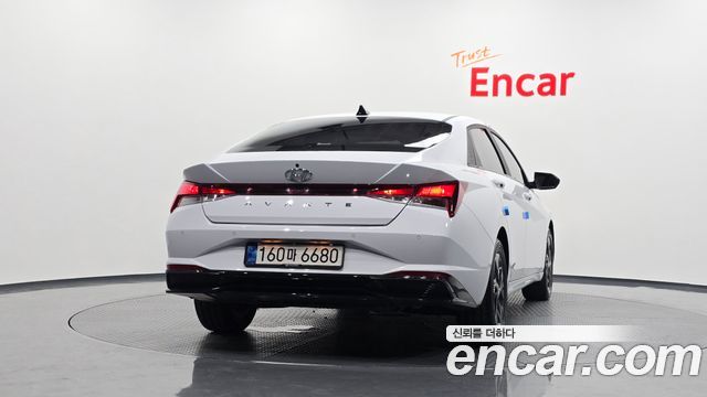 Hyundai Avante CN7, гибрид Modern - фото 3