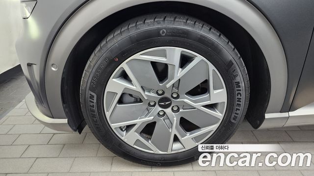 Genesis GV60 Standard - фото 4