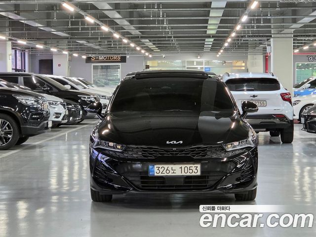 Kia K5 3-го поколения 2.0 Signature - фото 1