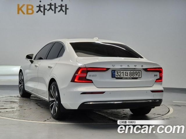 Volvo S60 3-го поколения B5 Ultimate Bright - фото 1