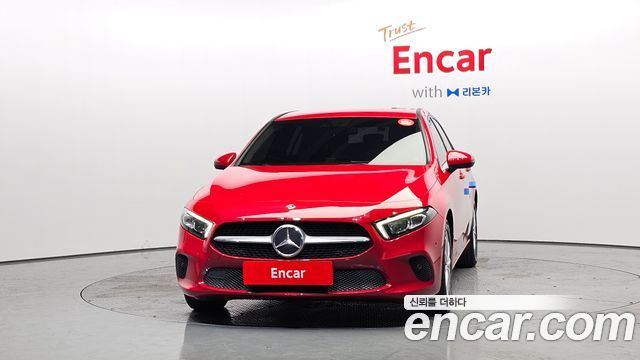 Mercedes-Benz A-Class W177 A220 Hatchback - фото 2