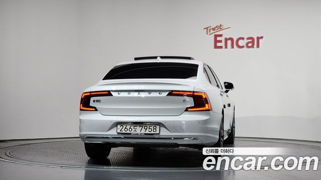 Volvo S90 B5 Ultimate Bright - фото 3