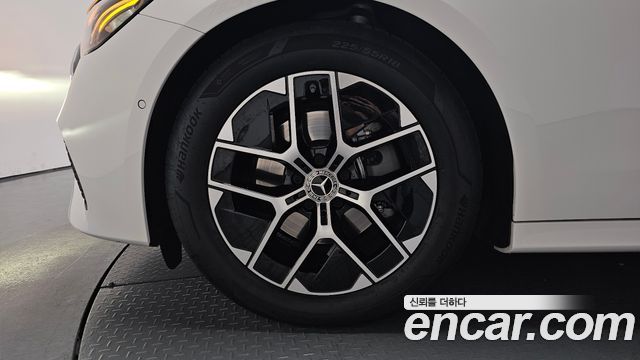 Mercedes-Benz E-Class W214 E200 Avantgarde - фото 3