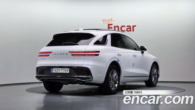 Genesis GV70 2.5T Gasoline 2WD - фото 1