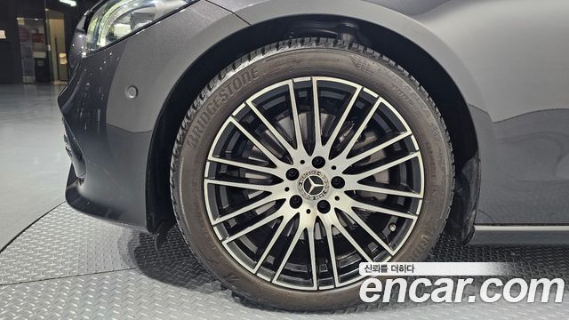 Mercedes-Benz C-Class W206 C300 4MATIC Avantgarde - фото 3