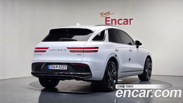 Genesis GV70 2.5T Gasoline AWD - фото 1