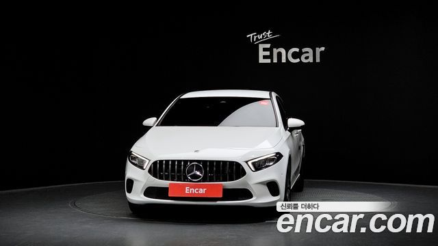 Mercedes-Benz A-Class W177 A220 Hatchback - фото 2