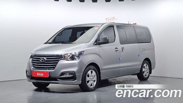 Hyundai Starex Новый Wagon 11-Seater Smart - фото 0