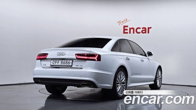 Audi A6 35 TDI Premium C7 - фото 1