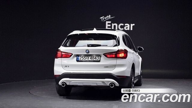 BMW X1 F48 xDrive 20i xLine - фото 3