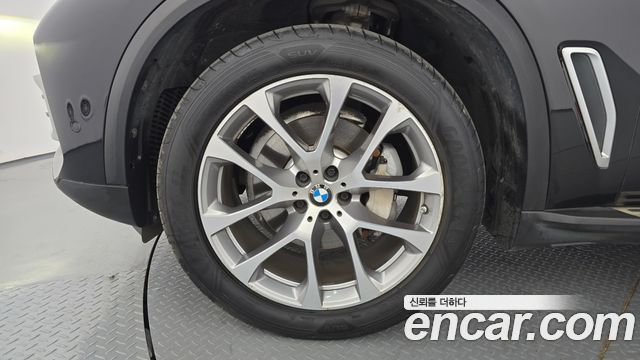 BMW X5 G05 xDrive 30d xLine - фото 4