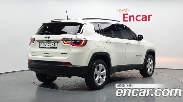 Jeep Compass 2-го поколения 2.4 Longitude AWD - фото 1