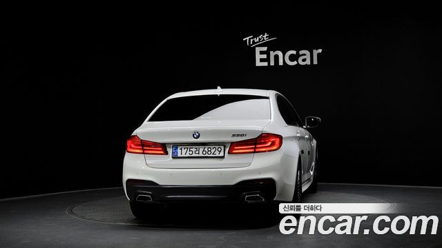 BMW 5-Series G30 530i M Sport Package Plus - фото 3