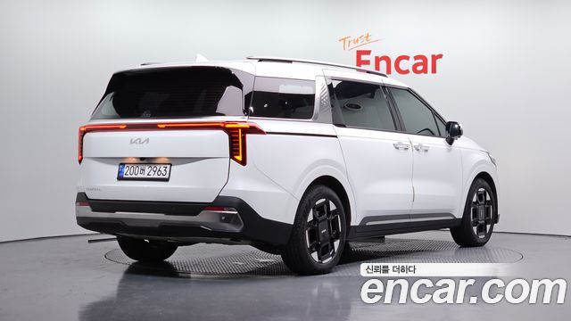 Kia Carnival Новый 4-го поколения 9-Seater Signature - фото 1