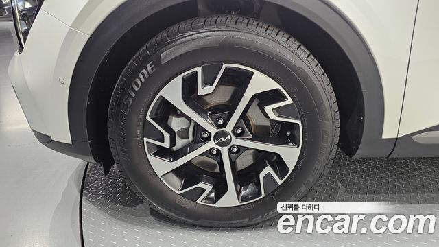 Kia Sportage 5-го поколения, гибрид Signature Gravity 2WD - фото 4